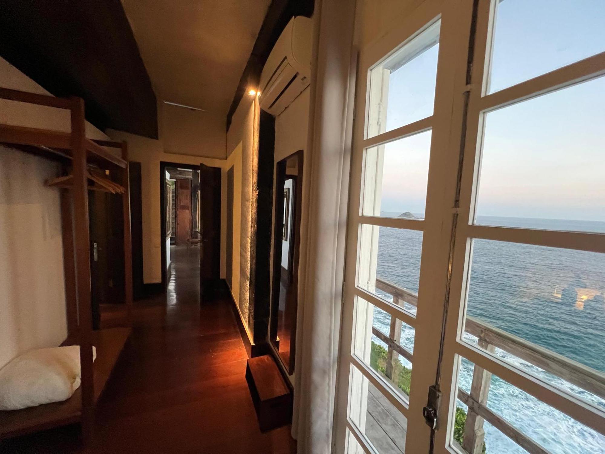 Homestay Cliffside - Boutique &